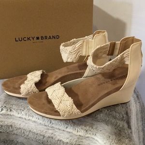 Lucky Brand sandals